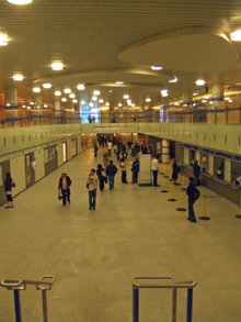 Kings Cross new ticket hall.jpg
