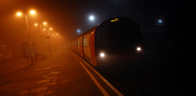 Tube_East_Finchley_Station_London.jpg