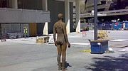 5916_gormleyfigure
