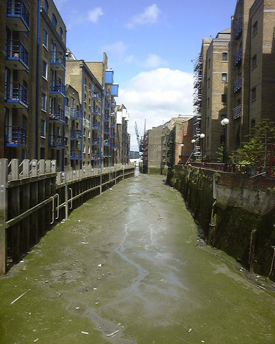 london%20smells.jpg