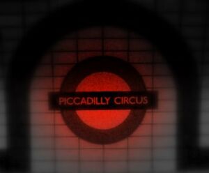 Piccadilly-Circus-Red.jpg