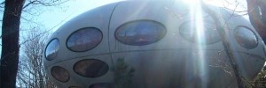 7858_futuro-house 7858_futuro-house