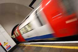 low_blurry_tube_tunnel.jpg