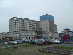 1405ealinghospital.jpg