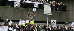 8905_QVS_protest