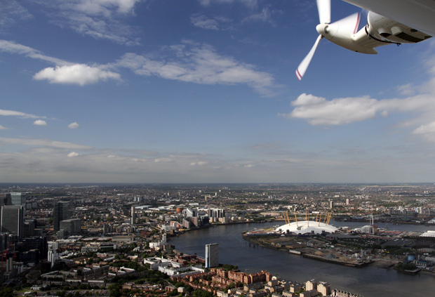 The O2 and airship propeller