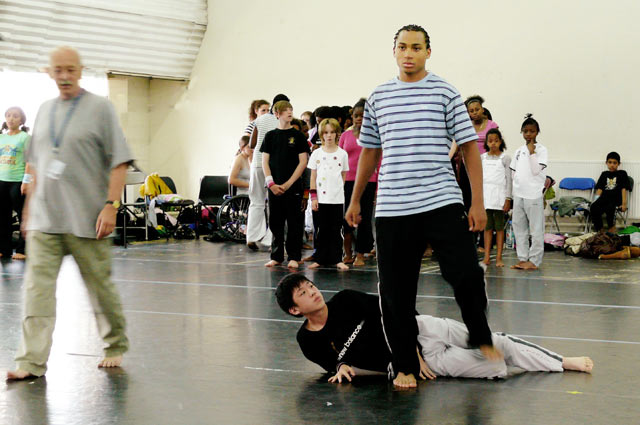 Overture-2012.-Photo-credit-CAMILLA-PANUFNIK.jpg