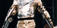 Michael Jackson stops...gets enough
