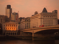 londonbridgeandbus.jpg