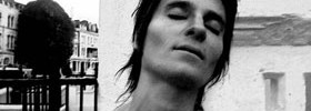 Ziggy Stardust as Macbeth played by a woman with incredible bone structure