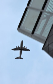 plane_overhead_01032010.jpg