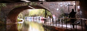 Regents Canal by Simon Crubellier