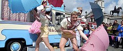 Street theatre by Orhan Tsolak. Not part of the London Festival Fringe.