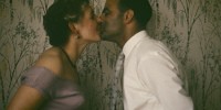 24325_kissingcoupleriv