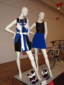 Ohne Titel Spring / Summer '11. By Flora Gill and Alexa Adams