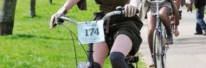 The Tweed Run is this Saturday. Image of 2010 Run by niknkimnollie via the Londonist Flickrpool