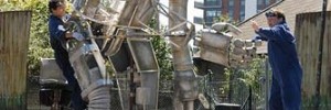 The Iron Man at Greenwich Fair last weekend - by McTumshie - The Greenwich and Docklands International Festival ends this weekend