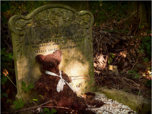 Bear, Camberwell Old Cemetery by IanMH