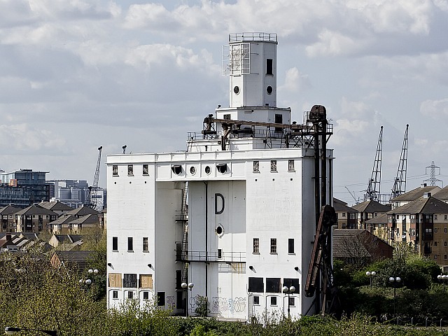 grain_silo