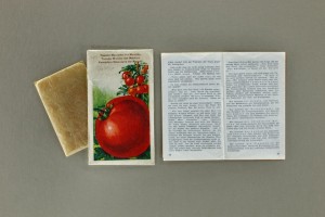 Tarnscriften: disguised anti-Nazi writings where you get a little booklet inside tea/tomato seed packets - photo by Ali Mobasser