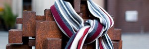 Put scarves on statues!