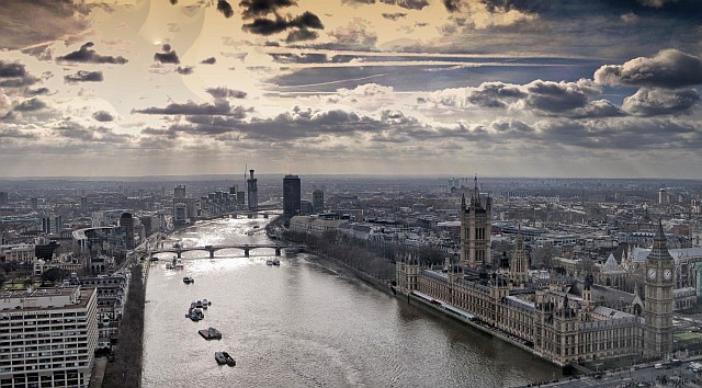 thames_parliament_from_london_eye The Thames, the Houses of Parliament, and south-west London