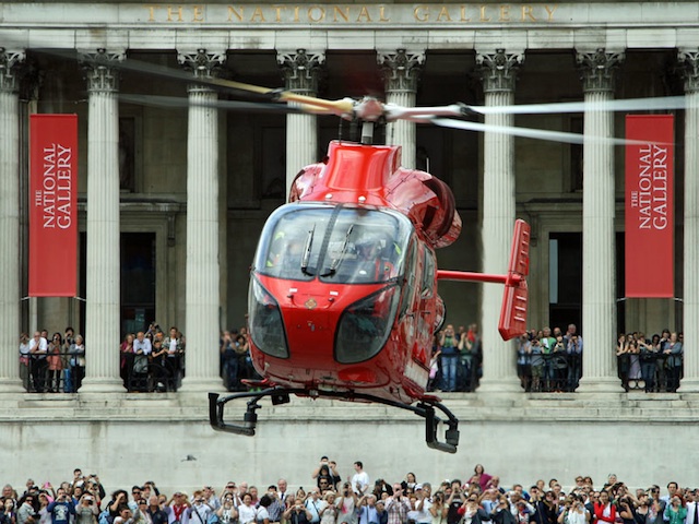 LondonsAirAmbulanceAtTrafalgar_email