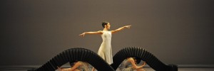 Lyric Pieces: Maureya Lebowitz with Yvette Knight and Yijing Zhang in 'March of the Trolls', photo Roy Smiljanic