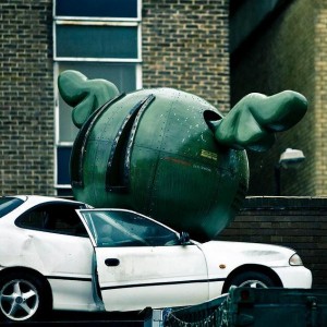 alien car crush