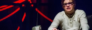 Jonathan Broadbent as Hamlet (photo: Robert Workman)