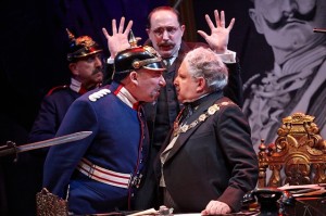 Antony Sher as the Captain, Nick Malinowski as the Secretary and Anthony O’Donnell as Mayor Obermuller of Köpenick