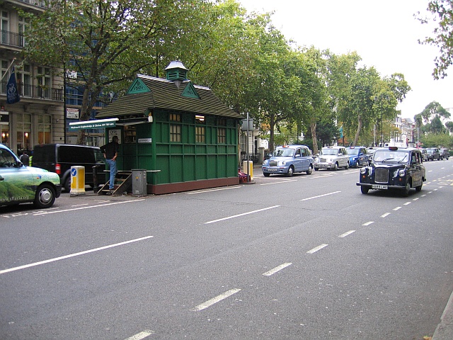 cabbie-shelter2