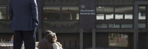 barbican-couple-onlooker
