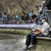 boat-race-spectators