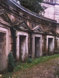 Highgatecemetery.jpg