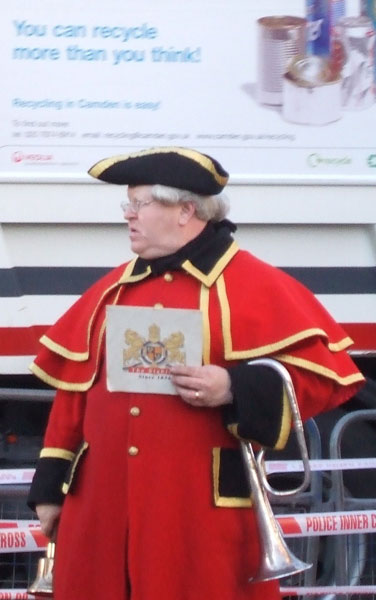 crier100208.jpg