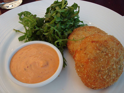 planefoodfishcakes.jpg